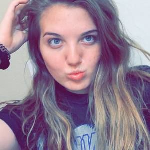 Meet your Posher, Holly